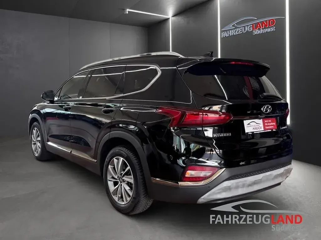 Gebraucht Hyundai Santa Fe Comfort 200 PS (147 kW) 2020 Schwarz SUV