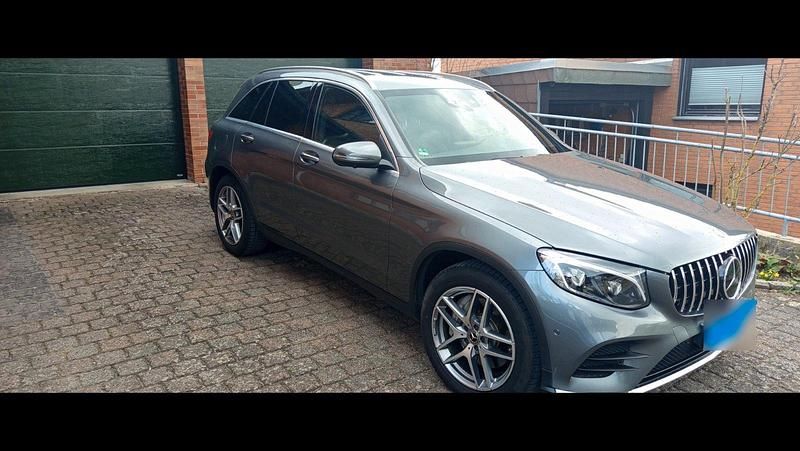 Gebraucht Mercedes GLC250 AMG 204 PS (150 kW) 2016 Grau SUV