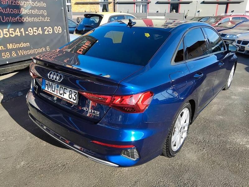 Używany Audi A3 Advanced 190 KM (139 kW) 2023 Niebieski Sedan/Limuzyna