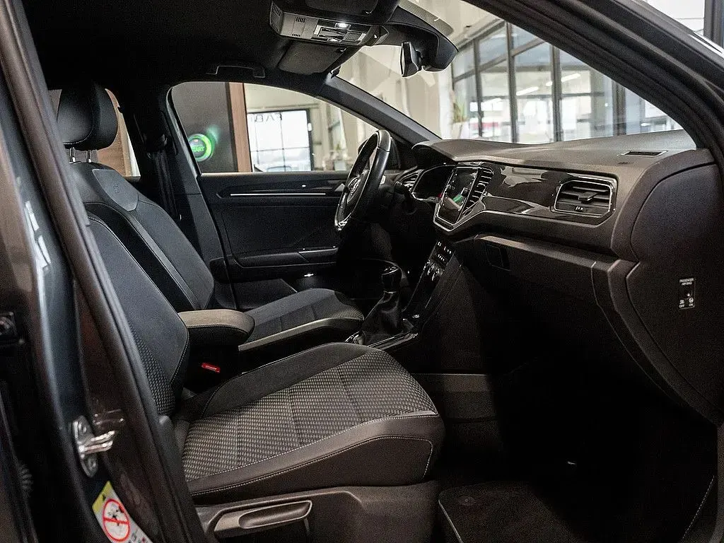 Gebraucht VW T-Roc Sport 150 PS (110 kW) 2018 Indiumgrau SUV