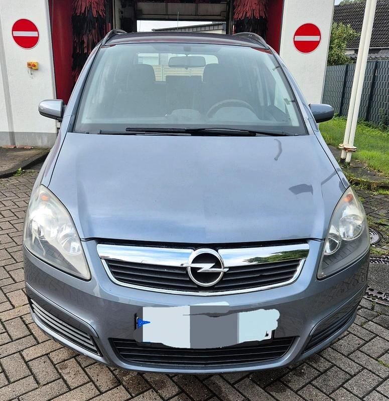 Grau Gebraucht 2005 Opel Zafira Van / Kleinbus | 2.500 € (Teuer) - Bild 1/4