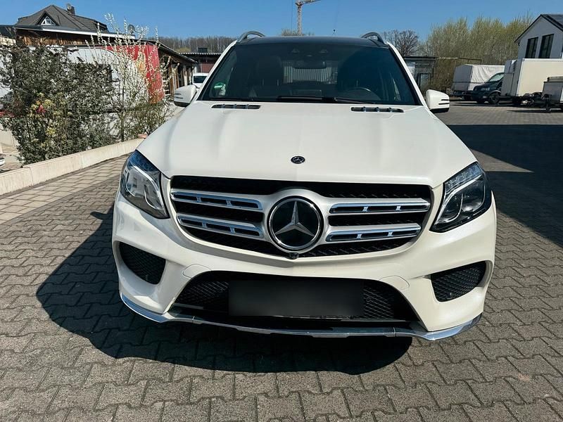 Gebraucht Mercedes GLS350 AMG 258 PS (189 kW) 2019 Weiß SUV