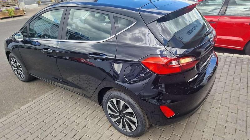 Gebraucht Ford Fiesta Titanium 125 PS (91 kW) 2024 Obsidianschwarz metallic Kleinwagen