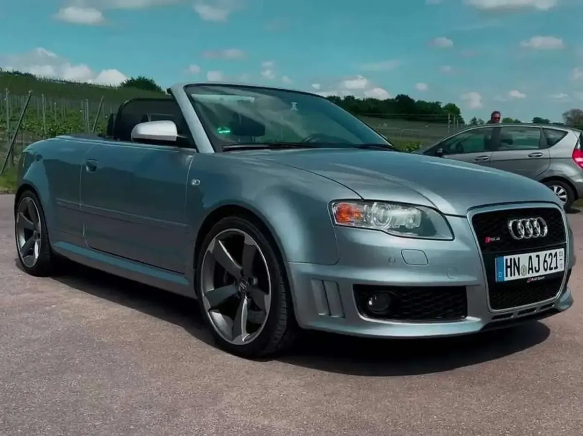 Gebraucht Audi RS4 420 PS (308 kW) 2006 Blau Cabrio