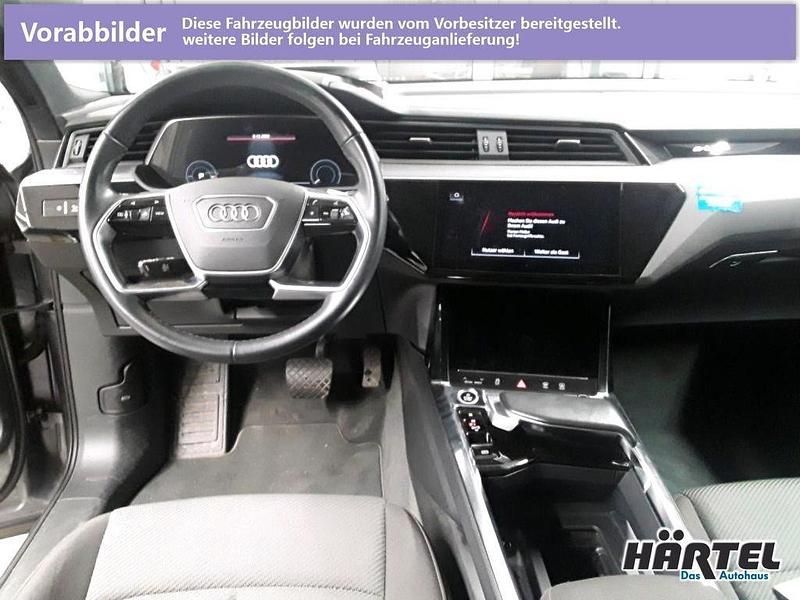 Używany Audi e-tron Ambiente 230 kW (313 KM) 2022 Szary SUV