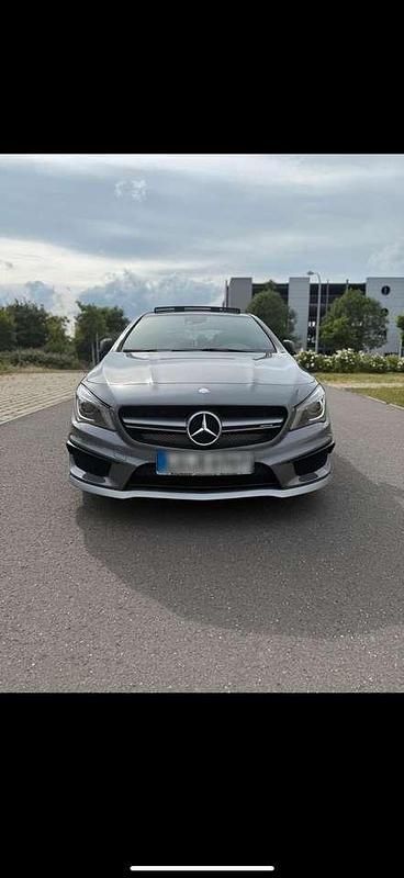 Grau Gebraucht 2014 Mercedes CLA45 AMG AMG Limousine | 24.000 € (Guter Preis) - Bild 1/4
