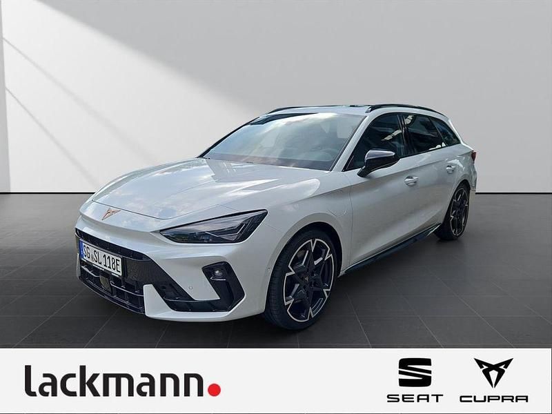 Weiss Gebraucht 2025 Cupra Leon VZ Kombi | 45.290 € (Guter Preis) - Bild 1/4
