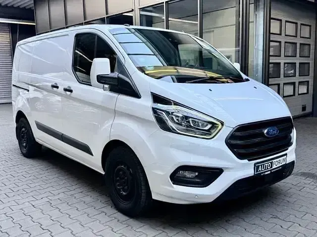 Gebraucht Ford Transit Custom 131 PS (96 kW) 2019 Weiß Van / Kleinbus