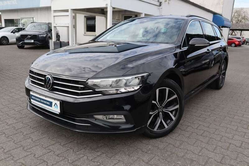 Gebraucht VW Passat Business 200 PS (147 kW) 2022 Deep black pearlescent Kombi