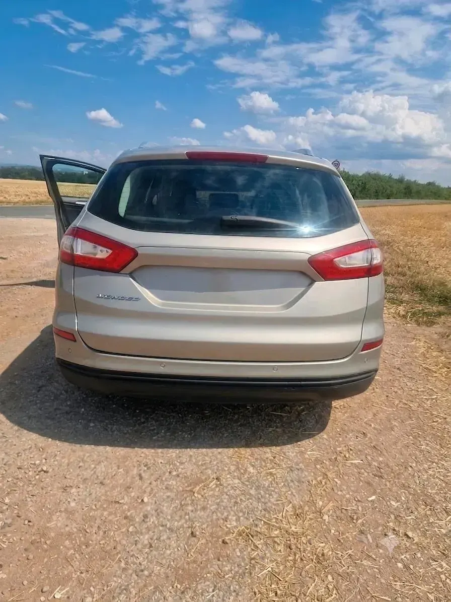 Gebraucht Ford Mondeo 120 PS (88 kW) 2015 Grau Kombi