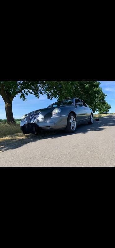 Grau Gebraucht 2004 Lancia Thesis Limousine | 1.600 € - Bild 1/4