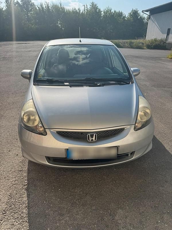Gebraucht Honda Jazz 78 PS (57 kW) 2008 Silber Kleinwagen