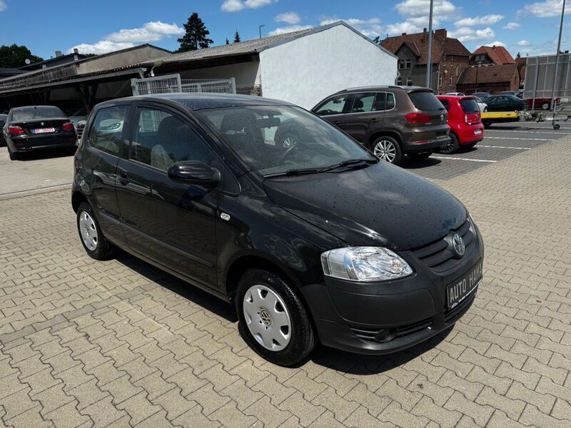 Gebraucht VW Fox 54 PS (39 kW) 2006 Schwarz Kleinwagen