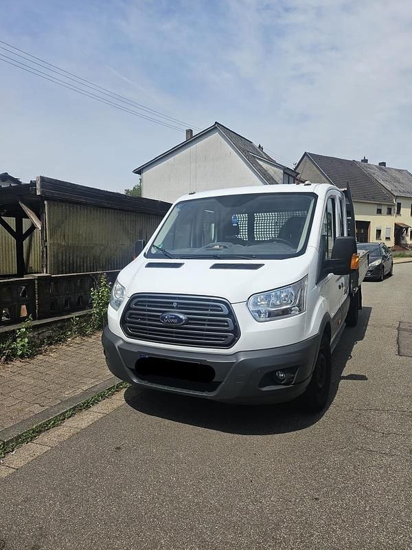 Weiß Gebraucht 2016 Ford Transit Limousine | 15.500 € (Fairer Preis) - Bild 1/4