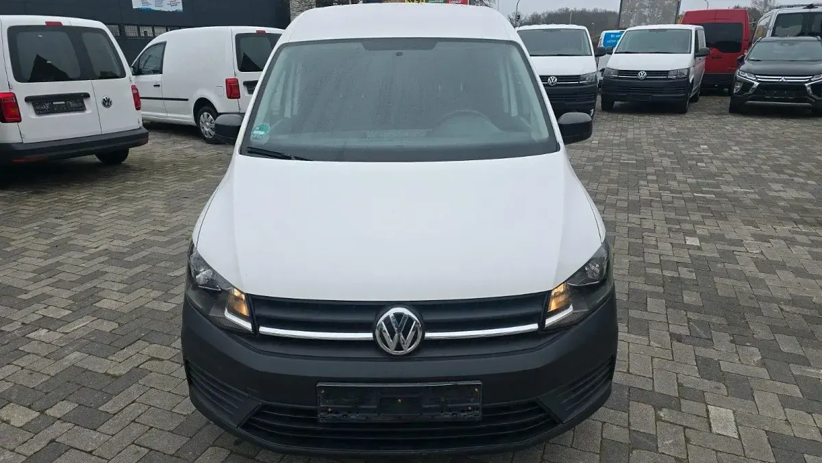 Second-hand VW Caddy 75 CP (55 kW) 2020 Alb Monovolum