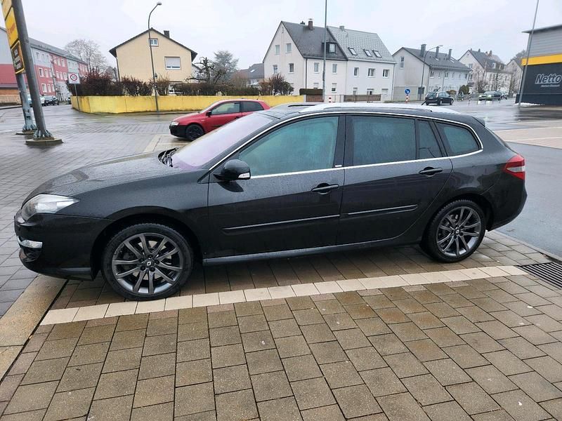 Gebraucht Renault Laguna III GT 178 PS (130 kW) 2012 Schwarz Kombi
