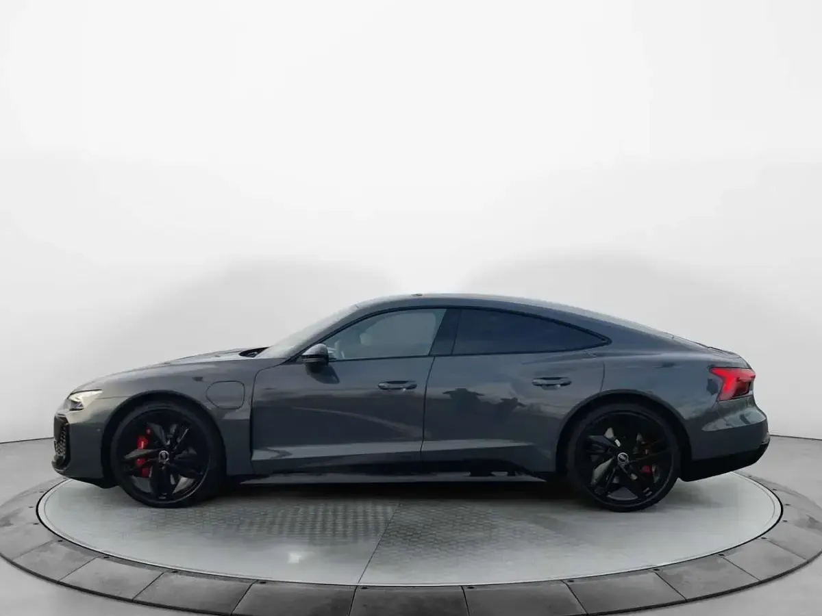 Gebraucht Audi RS e-tron GT Performance 570 kW (776 PS) 2026 Grau Limousine