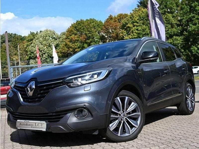 Grau Gebraucht 2016 Renault Kadjar Bose Edition SUV | 11.489 € (Fairer Preis) - Bild 1/4