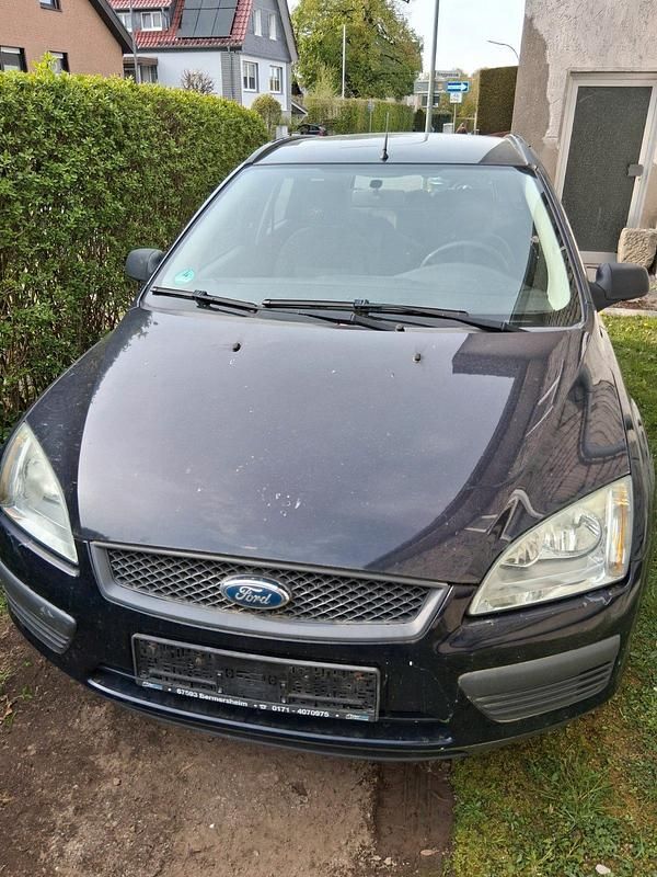 Usata Ford Focus 80 CV (58 kW) 2005 Blu Station wagon