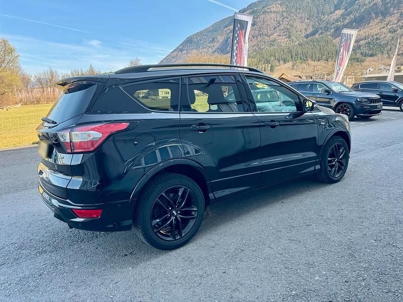 Gebraucht Ford Kuga ST-Line 180 PS (132 kW) 2019 Schwarz SUV
