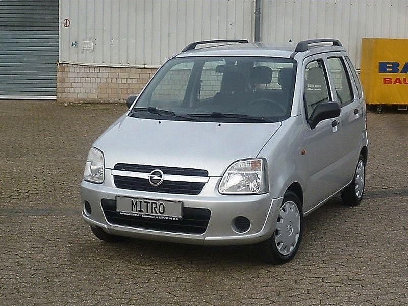 Silber Gebraucht 2005 Opel Agila Basis Kleinwagen | 2.388 € (Etwas zu teuer) - Bild 1/4