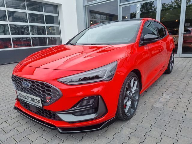 Rot Gebraucht 2023 Ford Focus ST Kombi | 39.300 € (Teuer) - Bild 1/1