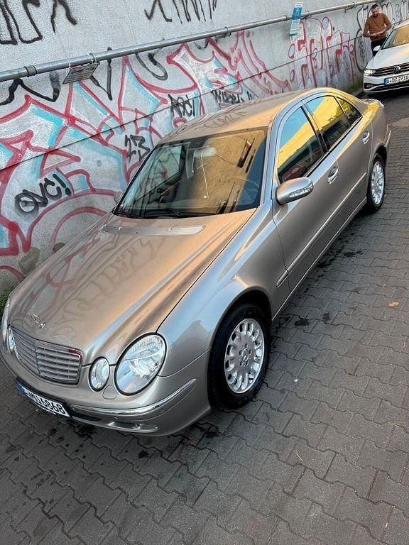 Gebraucht Mercedes E280 Elegance 231 PS (169 kW) 2005 Beige Limousine