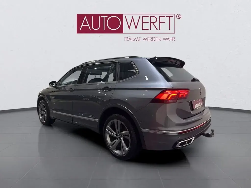 Gebraucht VW Tiguan Allspace R-line 200 PS (147 kW) 2023 Grau SUV