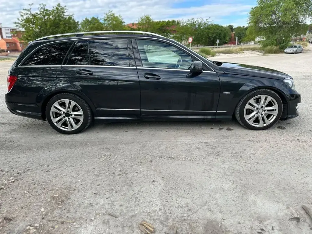 Gebraucht Mercedes C300 AMG line 231 PS (169 kW) 2011 Schwarz Limousine