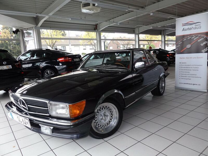 Schwarz metallic Gebraucht 1978 Mercedes SL280 Cabrio | 33.990 € - Bild 1/4