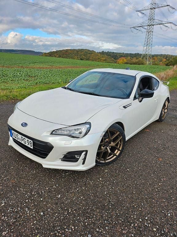 Weiß Gebraucht 2020 Subaru BRZ Sport Coupé | 22.888 € (Superpreis) - Bild 1/4