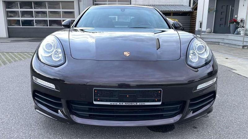 Gebraucht Porsche Panamera 470 PS (345 kW) 2017 Mahagonimetallic Coupé