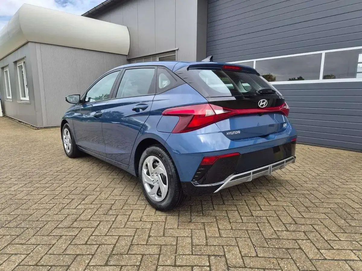 Neu Hyundai i20 90 PS (66 kW) 2026 Vibrant blue Kleinwagen