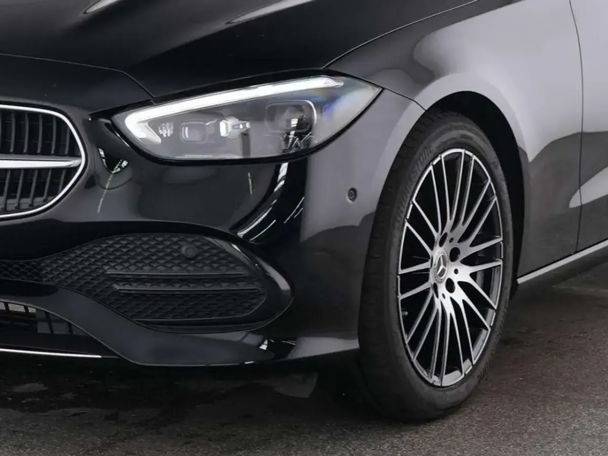 Gebraucht Mercedes C180 Premium Plus 170 PS (125 kW) 2025 Unilack schwarz Kombi