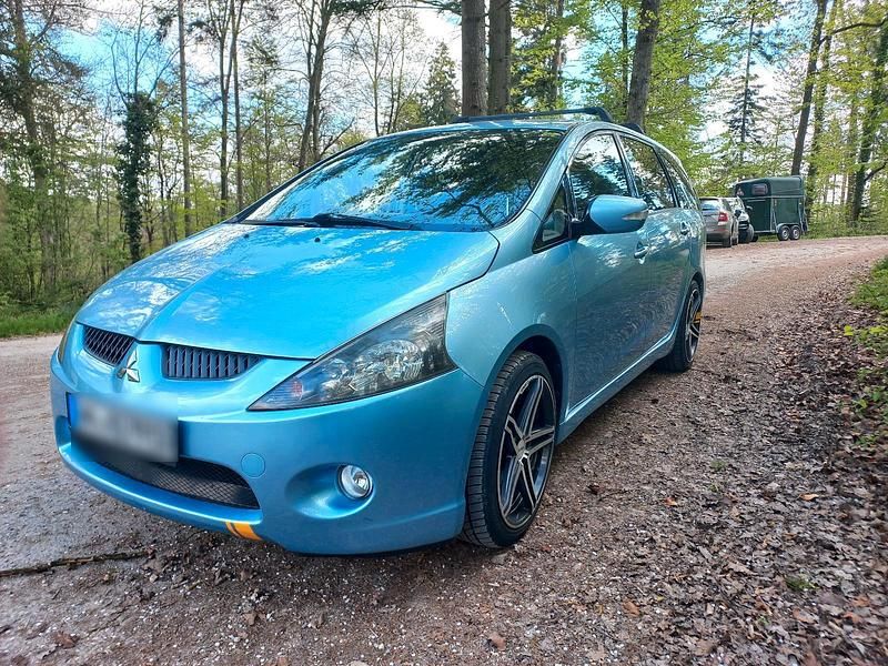 Blau Gebraucht 2004 Mitsubishi Grandis Van / Kleinbus | 4.400 € - Bild 1/4