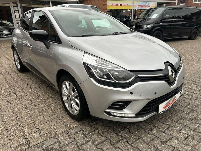 Silber Gebraucht 2020 Renault Clio V Collection Limousine | 10.390 € (Fairer Preis) - Bild 1/4