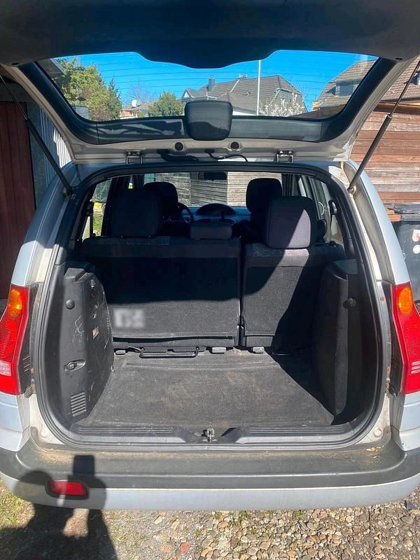 Gebraucht Hyundai Matrix GLS 103 PS (75 kW) 2002 Grau Van / Kleinbus