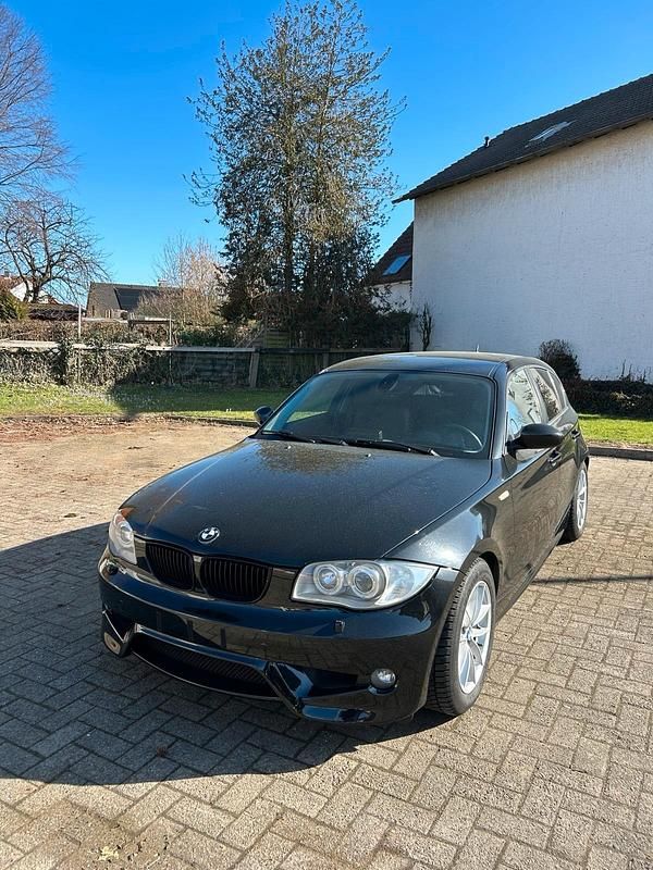 Gebraucht BMW 120 163 PS (119 kW) 2006 Schwarz Kleinwagen