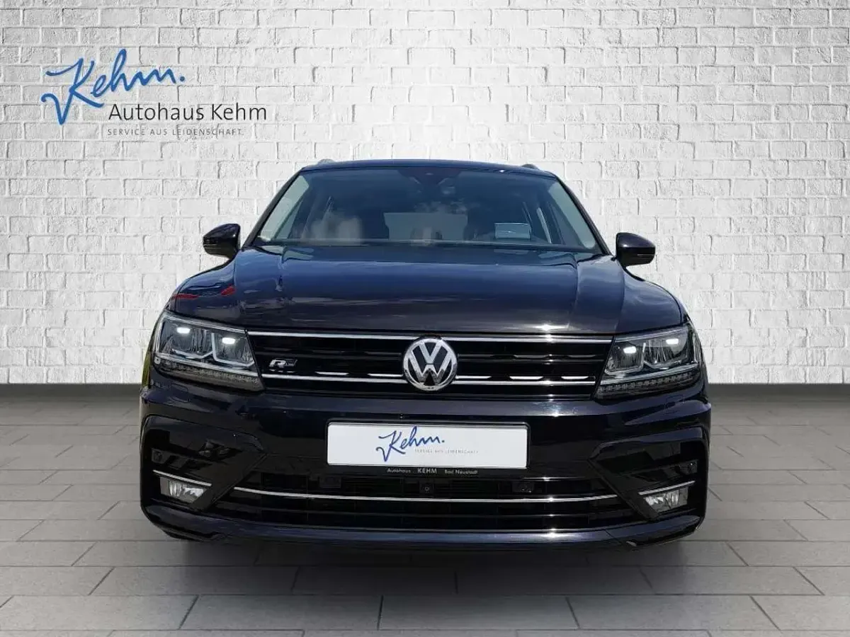 Gebraucht VW Tiguan Sound 190 PS (139 kW) 2017 Deep black perleffekt SUV