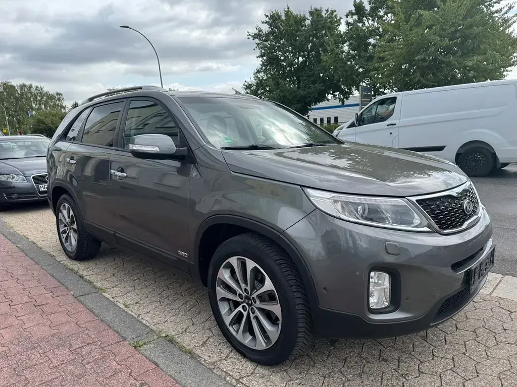 Gebraucht Kia Sorento Spirit 197 PS (144 kW) 2014 Grau SUV