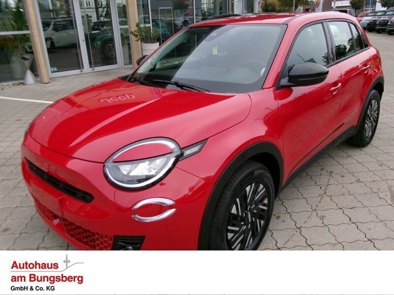 Gebraucht Fiat 600E Red 114 kW (156 PS) 2024 Rot Limousine