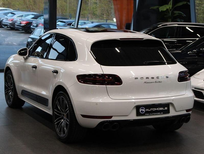 Second-hand Porsche Macan Turbo Performance Package 441 CP (324 kW) 2017 Alb SUV