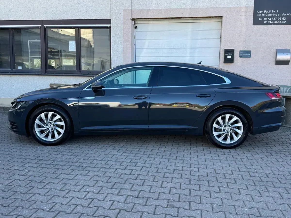 Second-hand VW Arteon Basis 150 CP (110 kW) 2019 Gri Hatchback