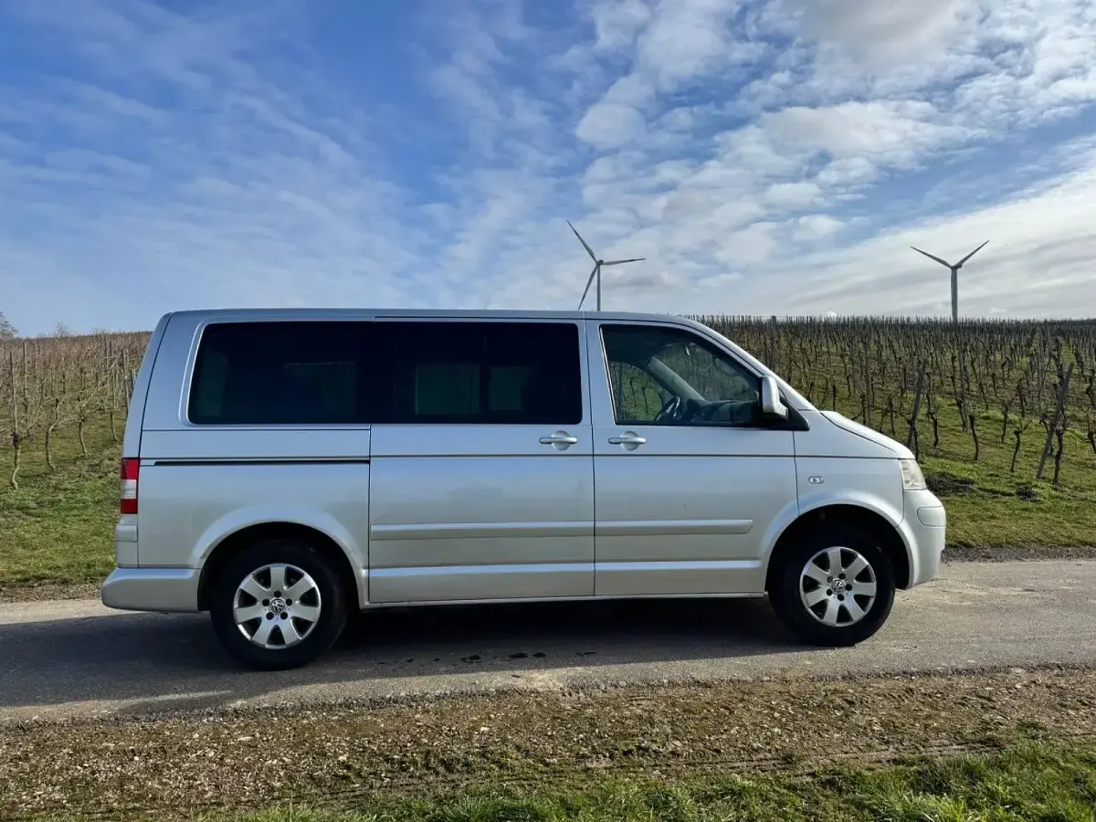 Gebraucht VW Multivan 174 PS (127 kW) 2004 Silber Van / Kleinbus