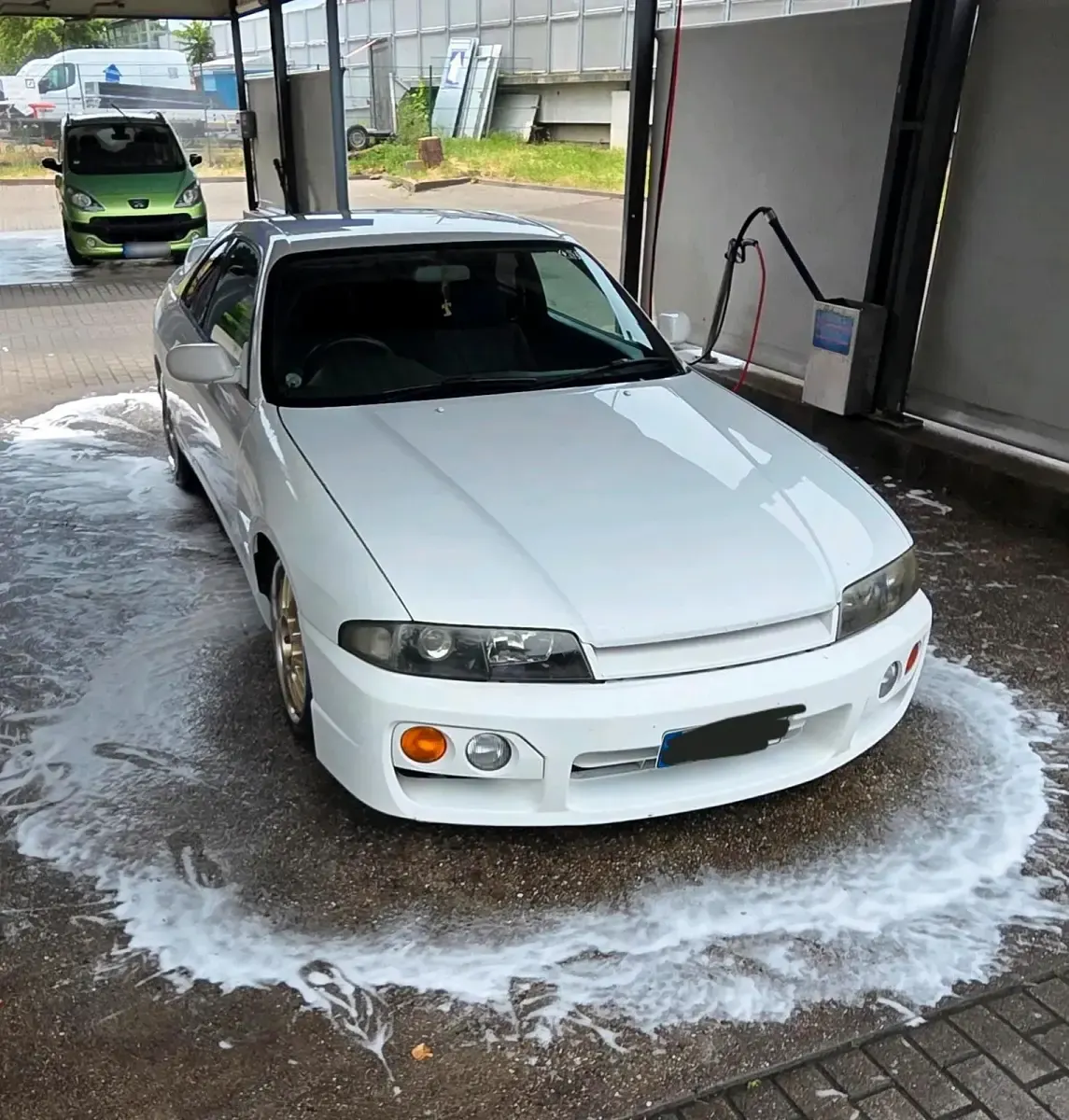 Gebraucht Nissan Skyline 250 PS (183 kW) 1997 Weiß Limousine