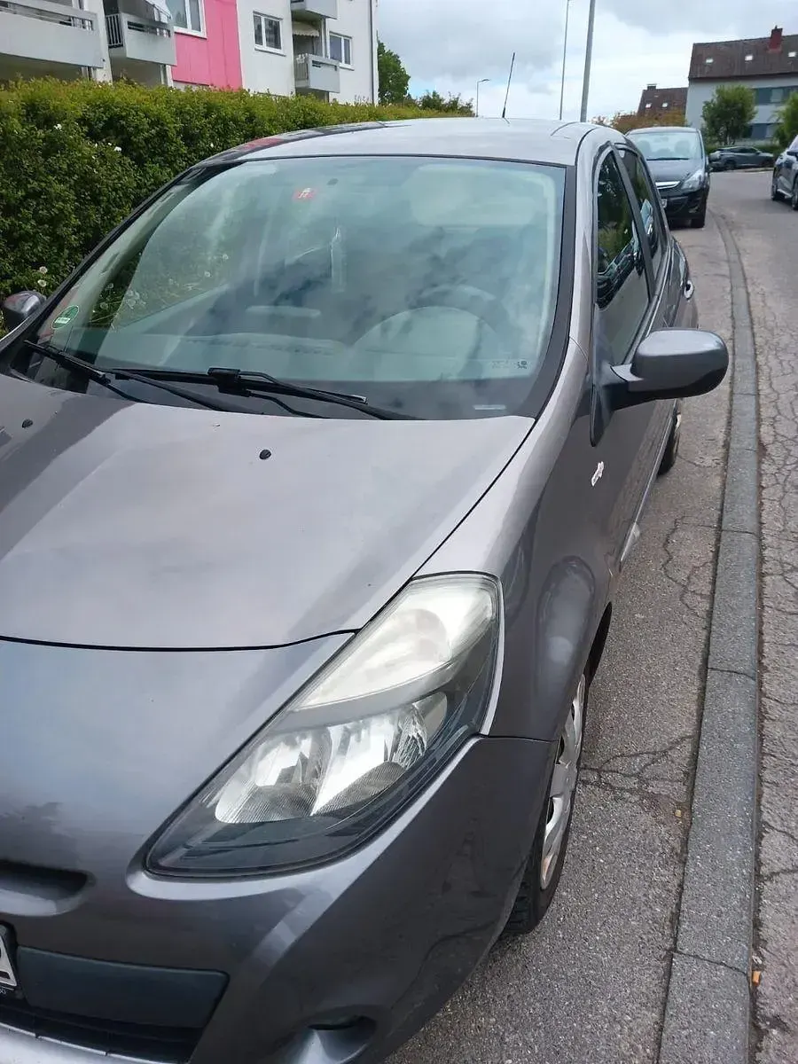 Brugt Renault Clio IV Dynamique 101 HK (74 kW) 2012 Grå Sedan
