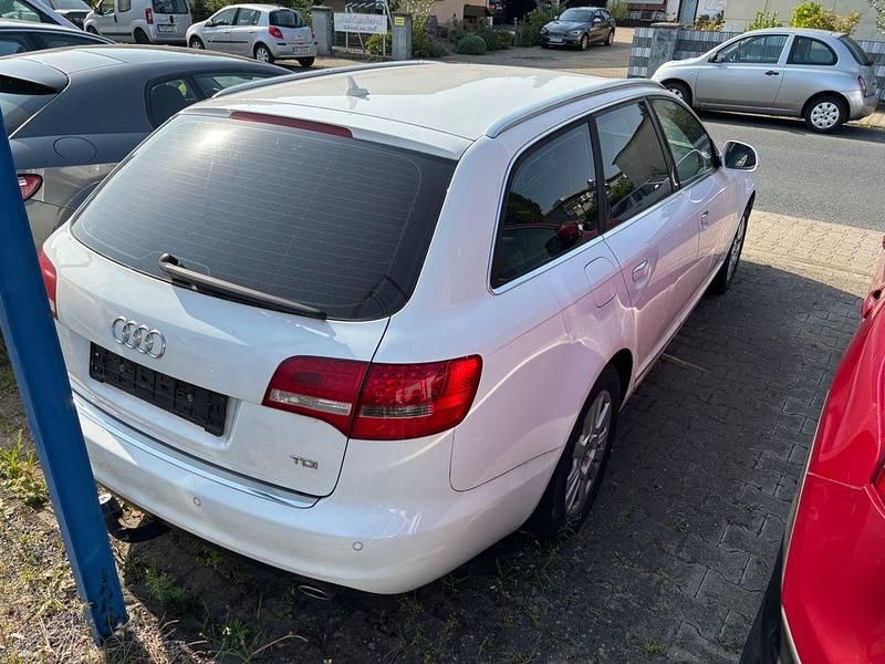Gebraucht Audi A6 190 PS (139 kW) 2010 Weiß Limousine