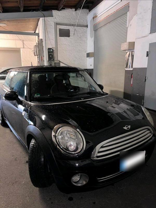 Gebraucht Mini Cooper 120 PS (88 kW) 2010 Schwarz Kleinwagen