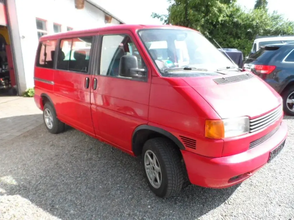 Gebraucht VW T4 102 PS (75 kW) 1996 Rot Van