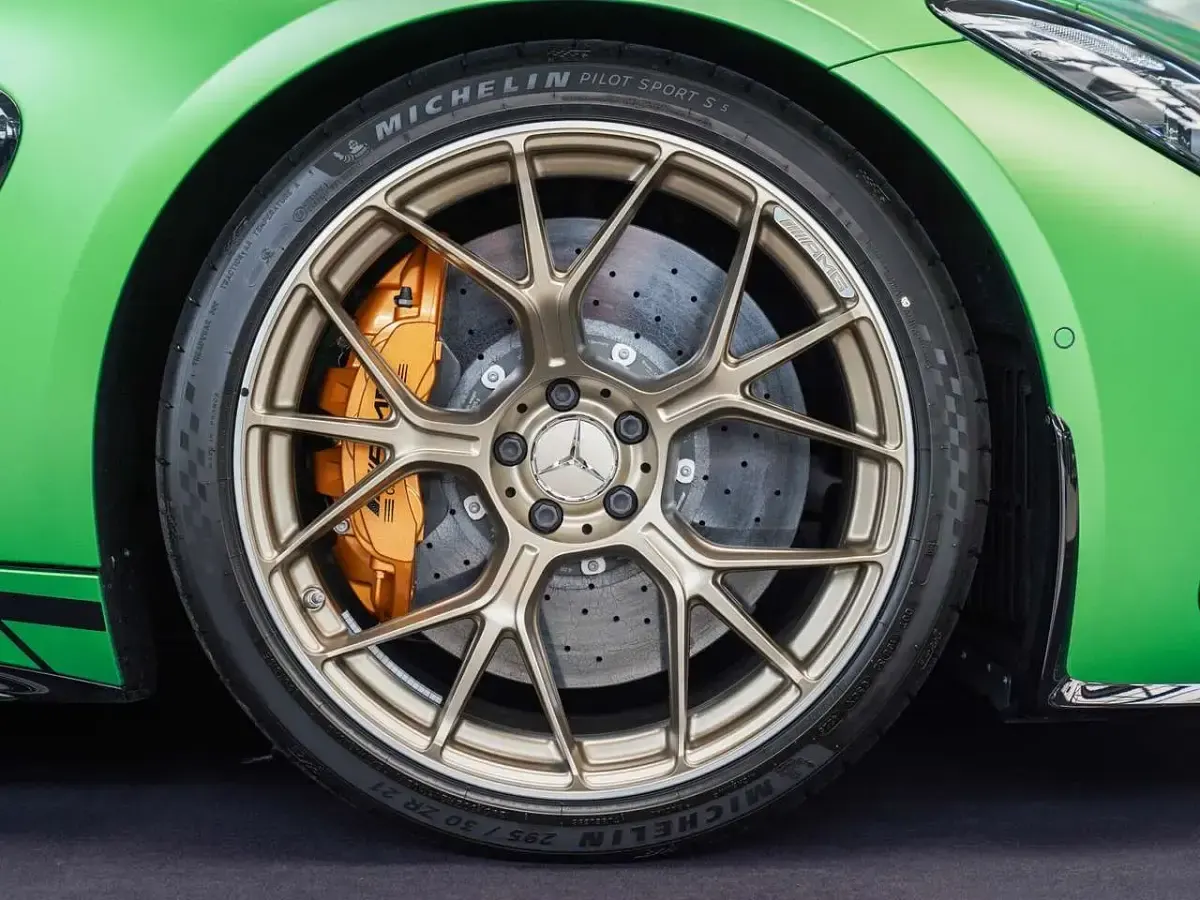 Gebraucht Mercedes AMG GT63 S E Performance AMG 816 PS (600 kW) 2025 Manufaktur green hell magno (m Coupé